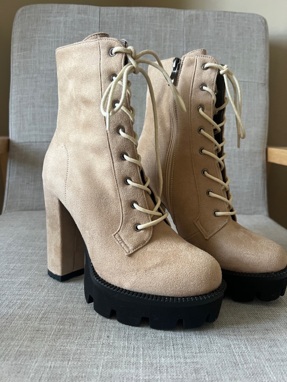 Beige Faux Suede Lace-Up Platform Ankle Boots. Womens Size 6. Never worn.